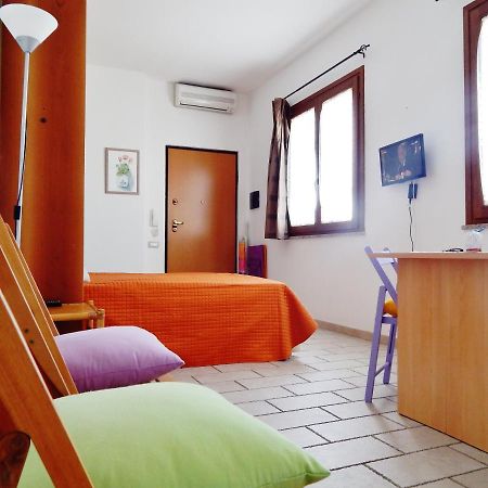 Lovely Studio In Pula Room photo