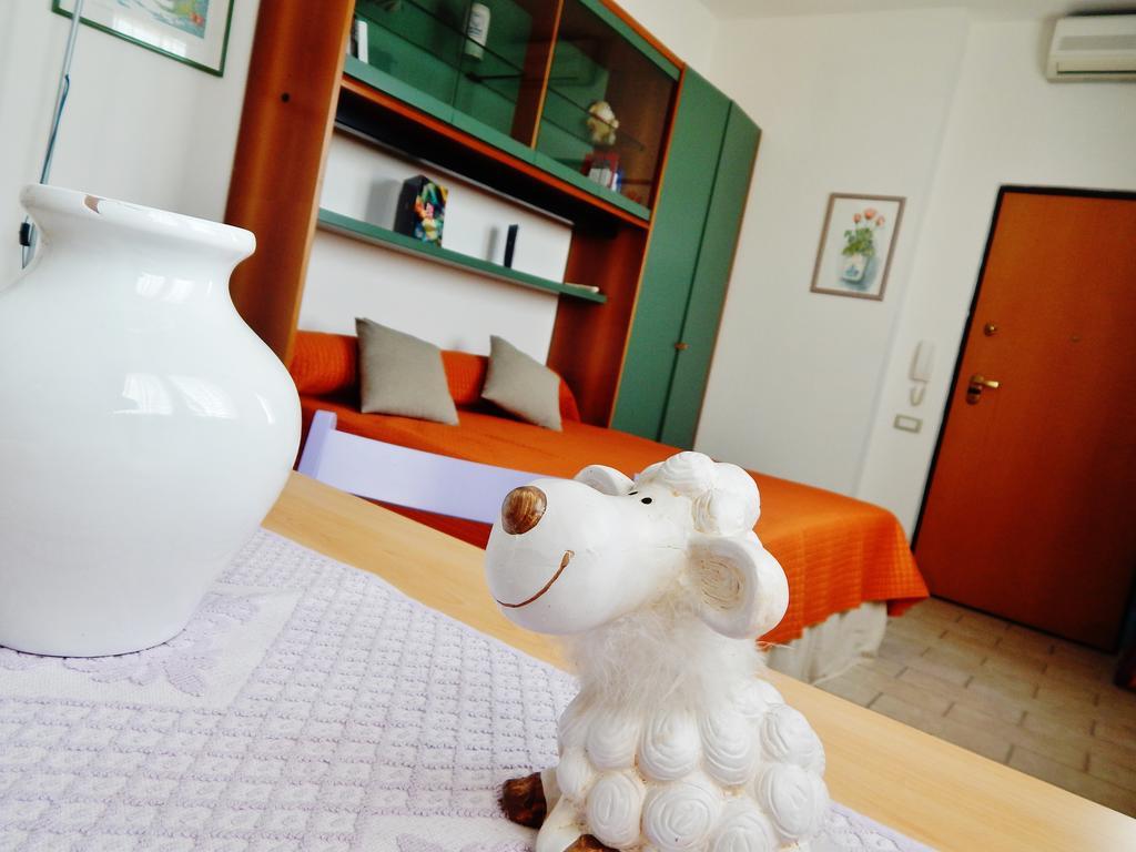Lovely Studio In Pula Room photo